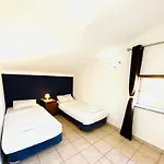 Hostel ,algarve *